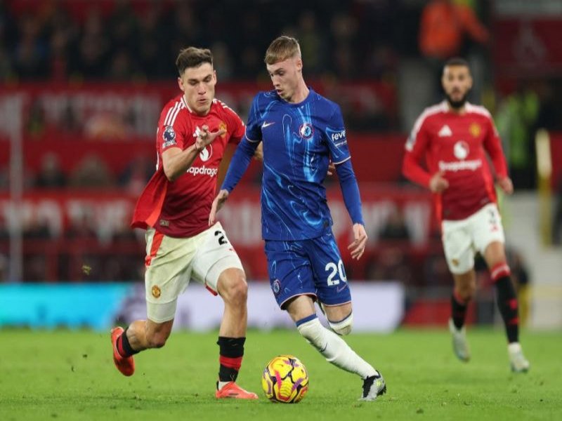 Em jogo equilibrado, Manchester United empata com o Chelsea